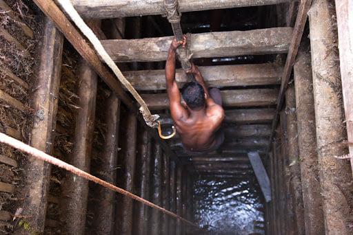 The Treasure Beneath: A Journey into Sri Lanka’s Ethical Gem Mining Heritage